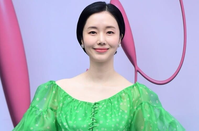 가수-겸-배우-이정현