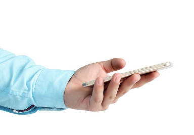 KT고객센터 전화번호 상담원 연결하고 있는 사진