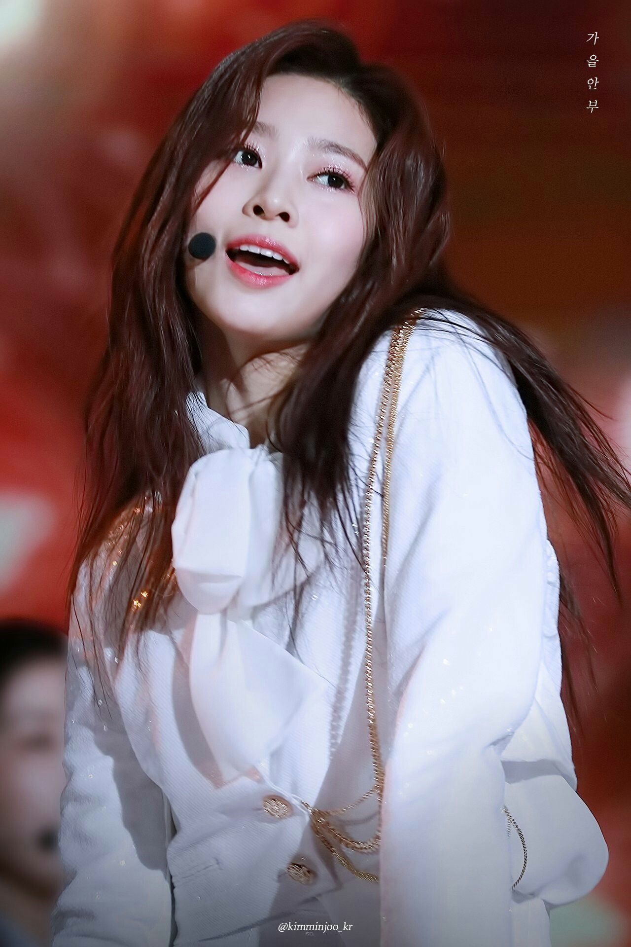 아이즈원 김민주 최애사진