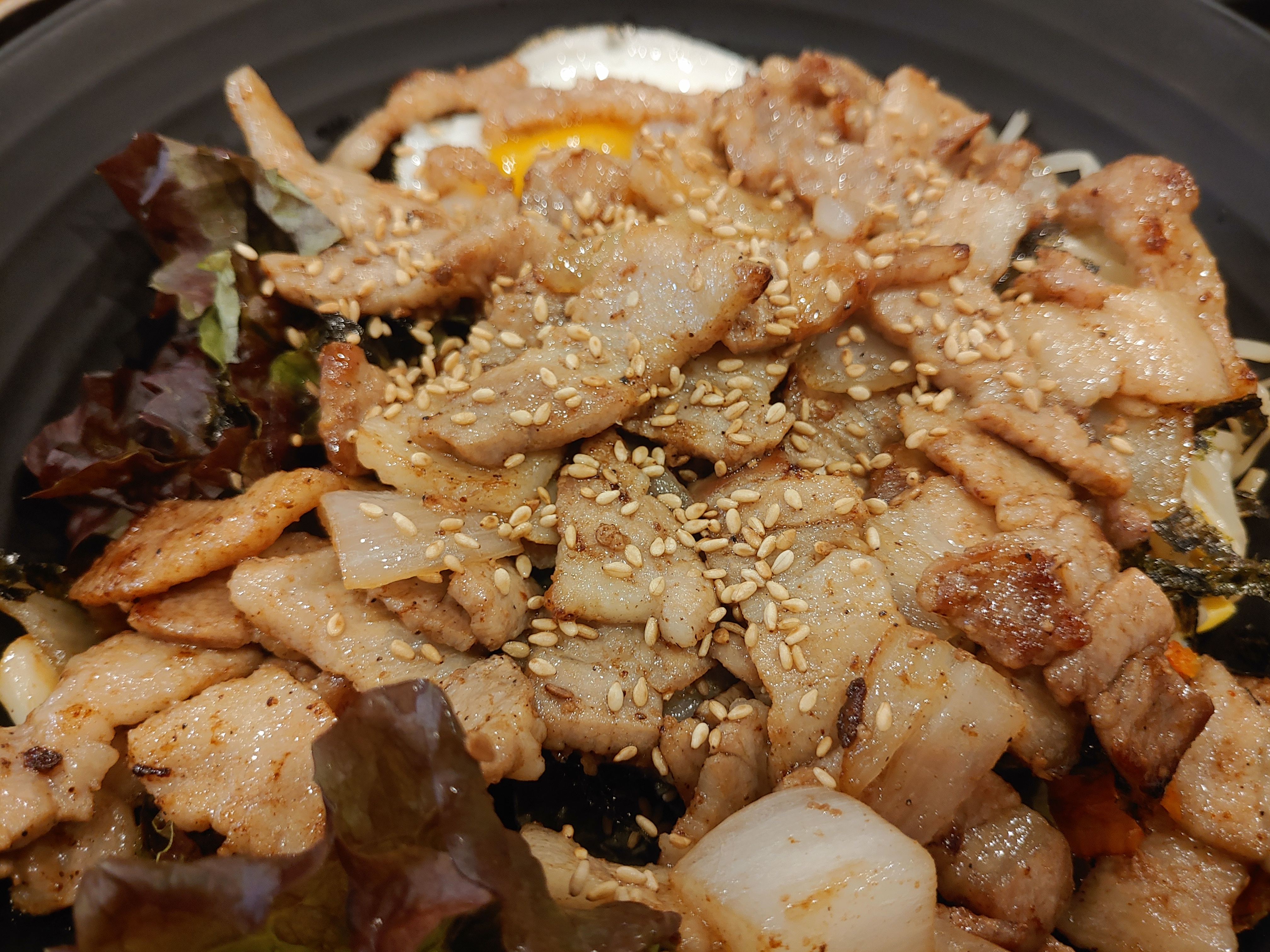 화평식당 삼겹살 비빔밥