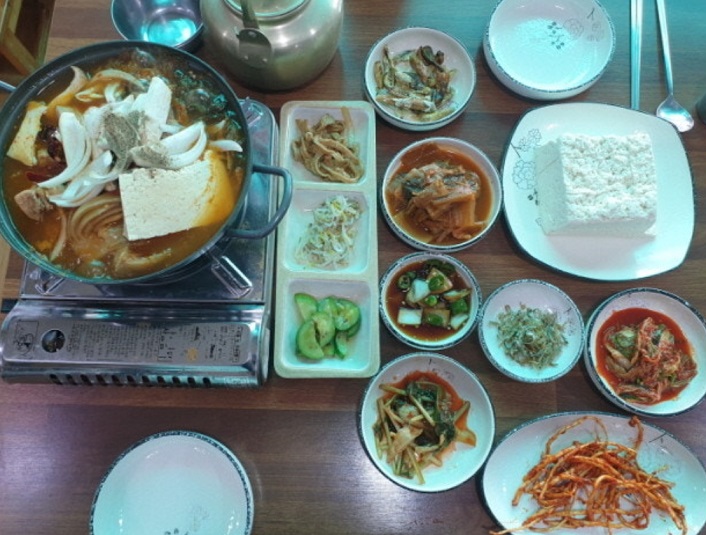 백반기행-논산-노포-묵은지전골