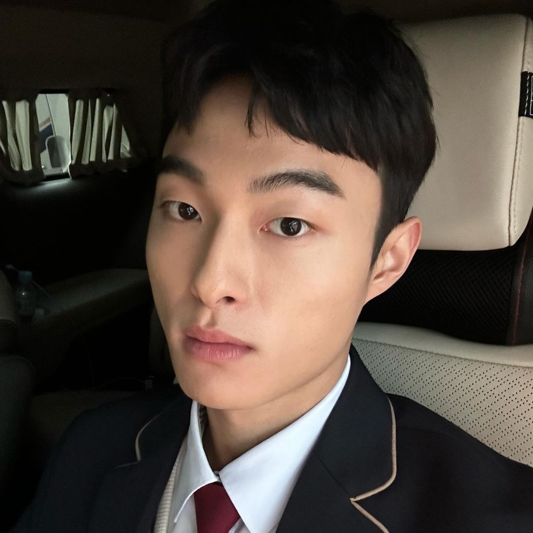 윤찬영