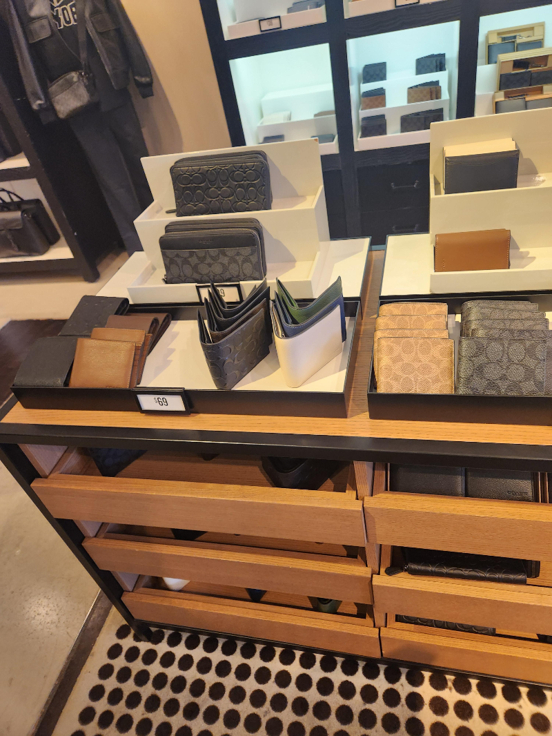 하와이 와이켈레 프리미엄 아울렛 코치 맨즈