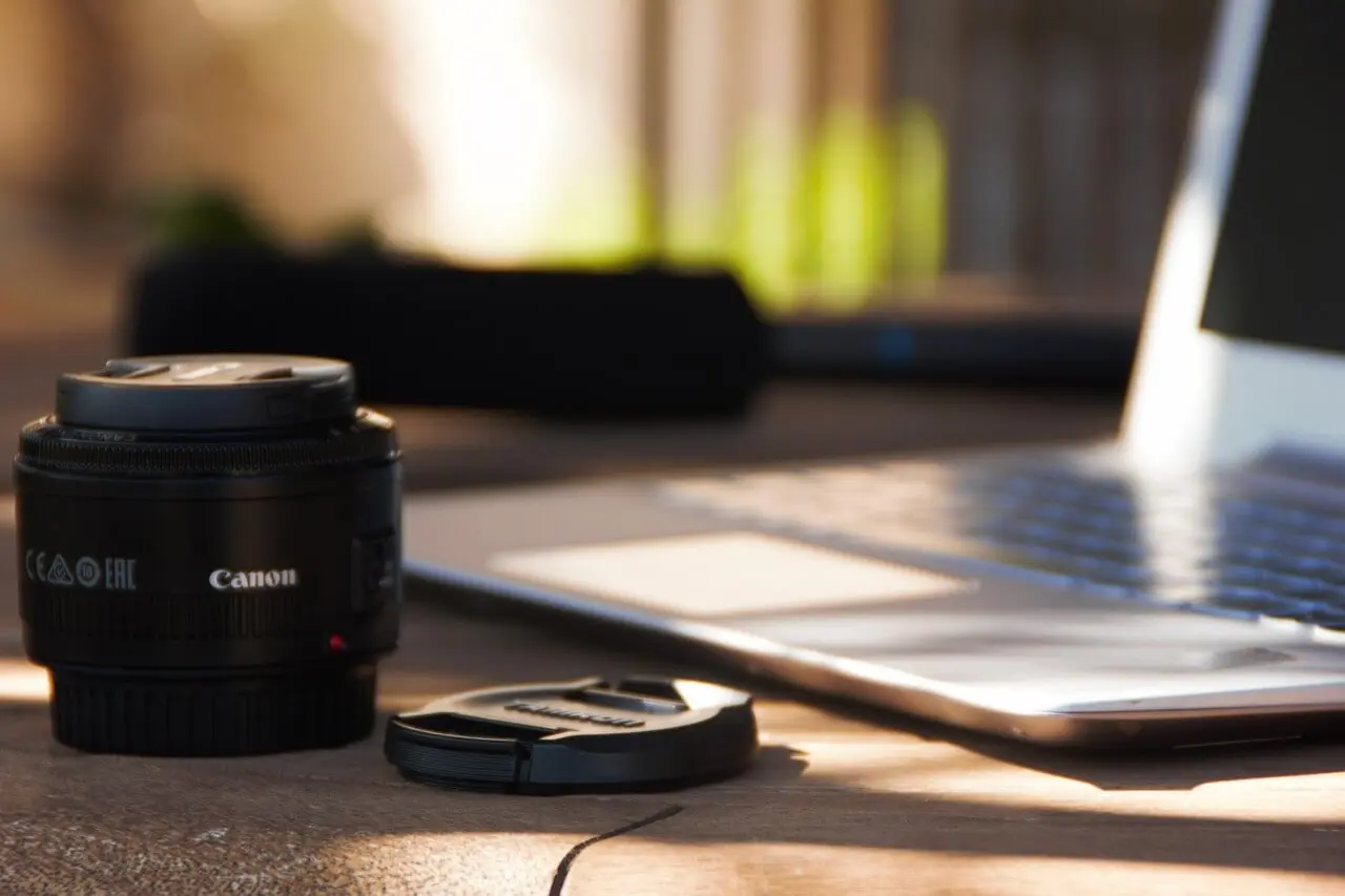 초미세먼지로 인한 식욕 변화와 대사 건강 문제를 묘사하는 이미지