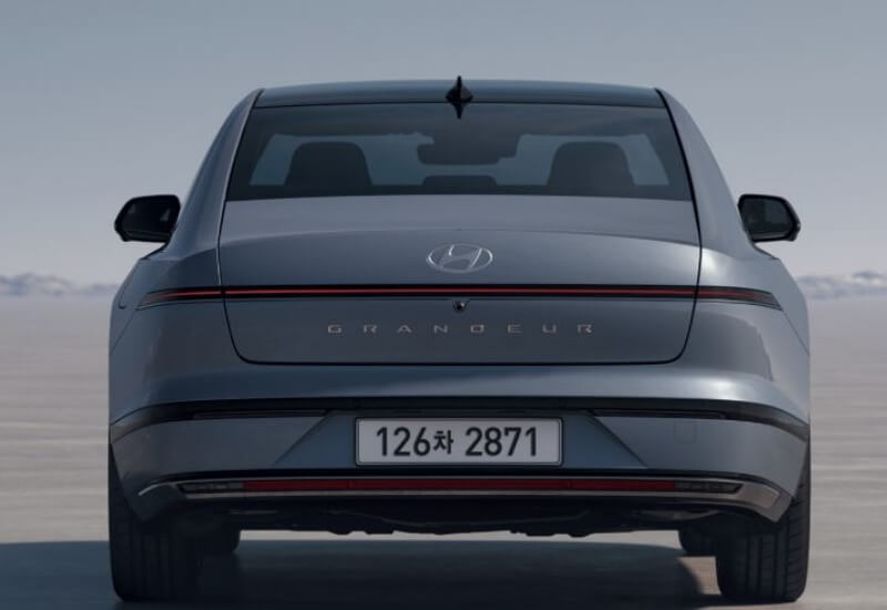 현대-그랜저-후면