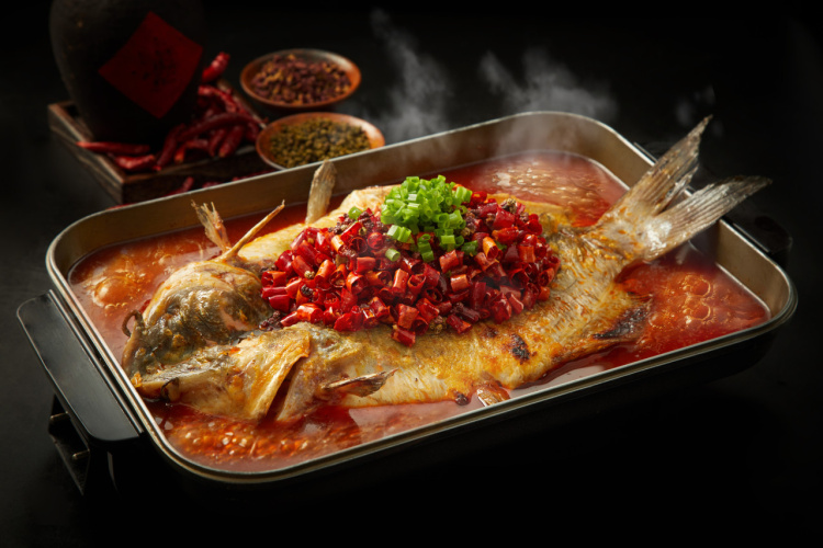 토요일은 밥이좋아 토밥 국내산 홍석천 얼얼한 중독성 듬뿍 중국 정통 사천식 마라 생선찜 카오위 서초구 강남역 맛집 추천 토밥즈 방송정보