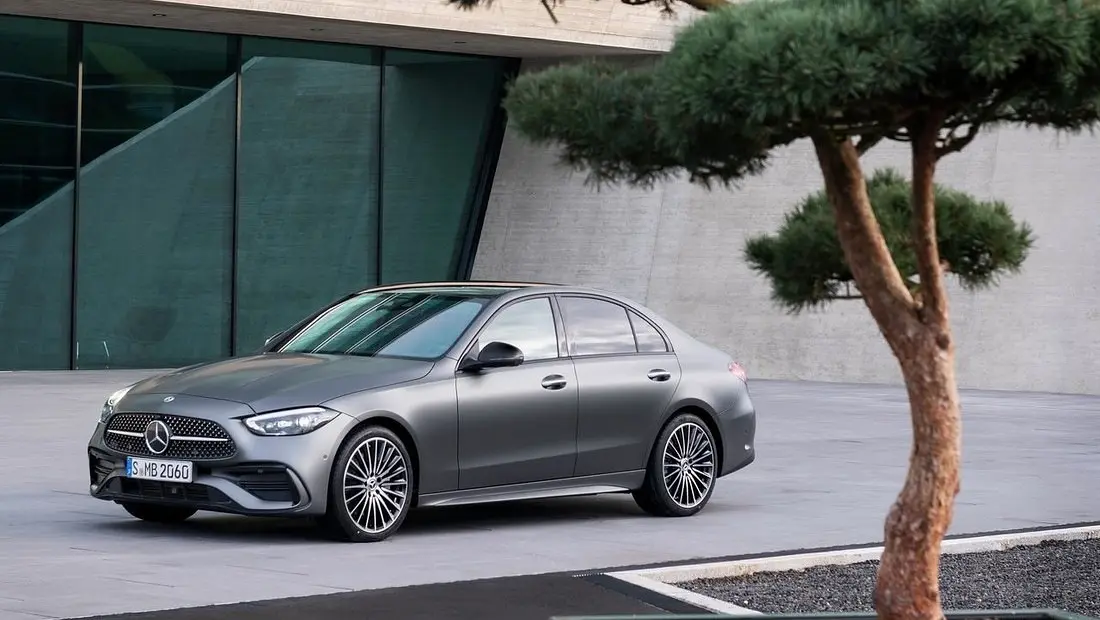 벤츠 C300 AMG 실구매가 모의견적 연비 제원 승차감 실내 디자인 인테리어 총정리