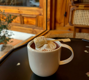 그리우니