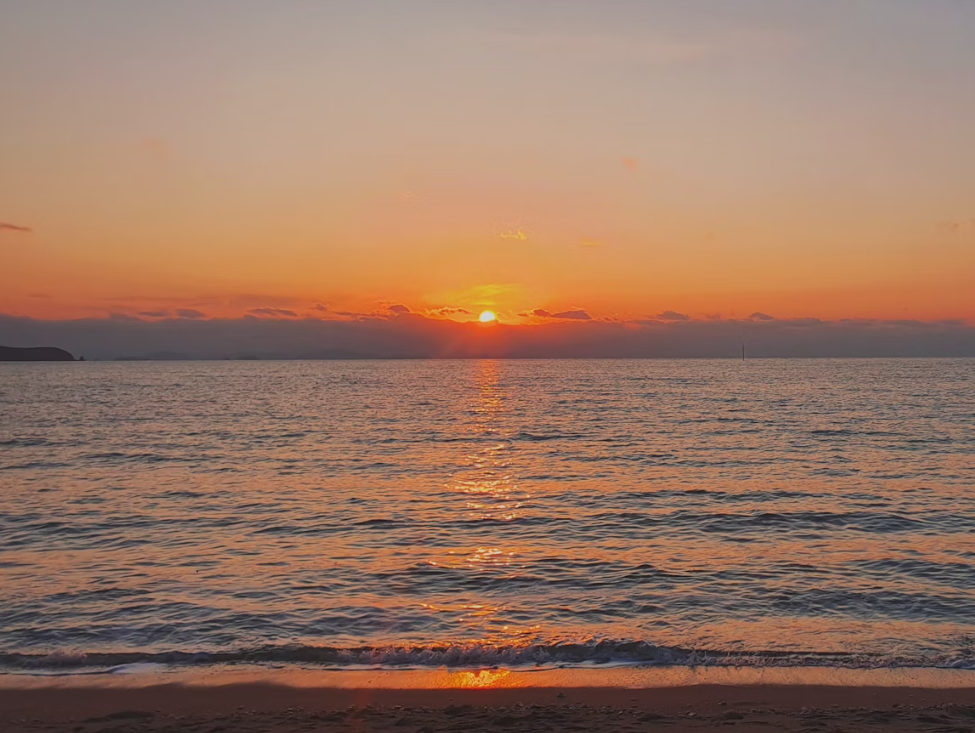 인천 해수욕장 석양