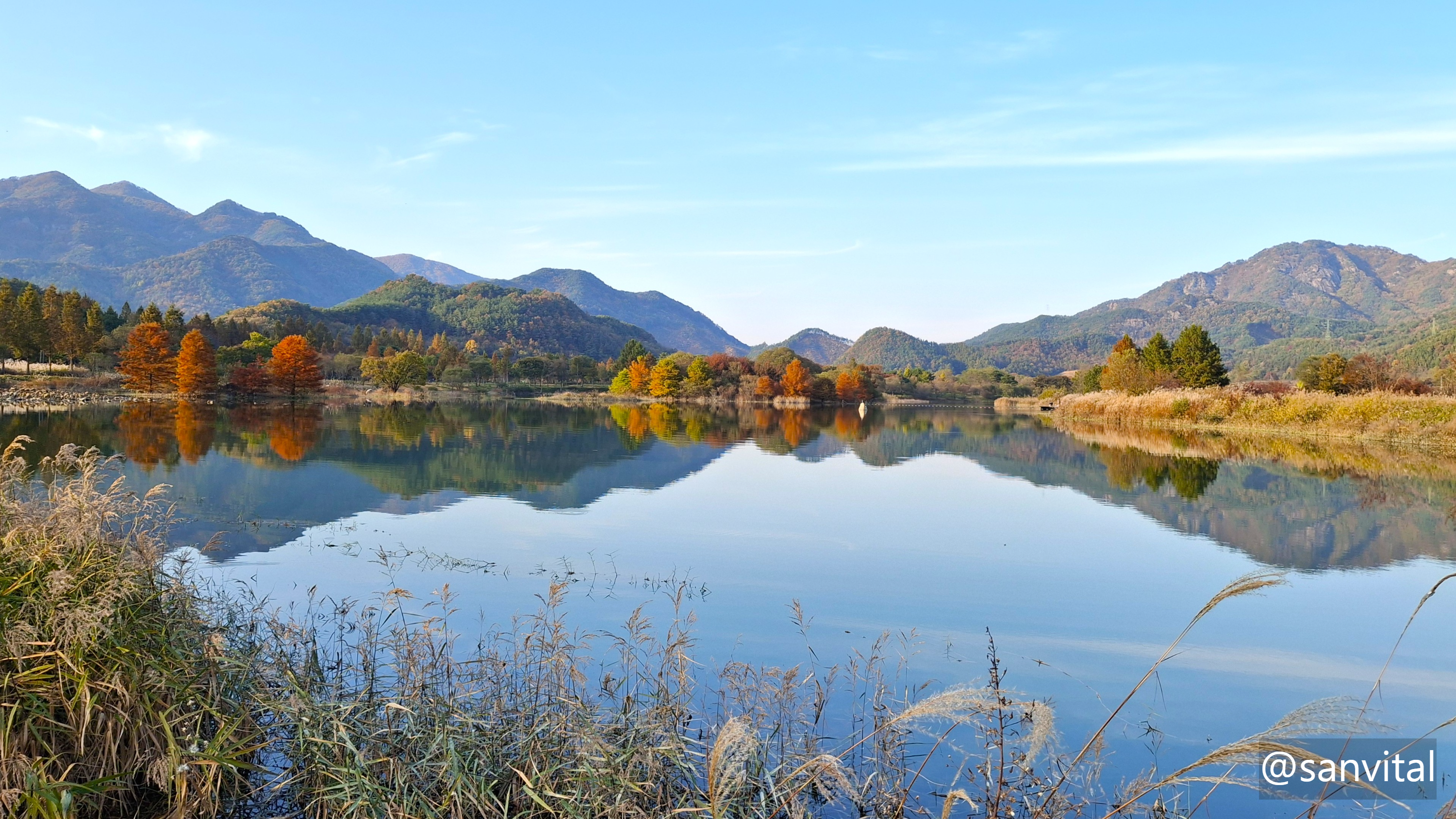 용담호 주천생태공원 가을단풍 아름다운 반영