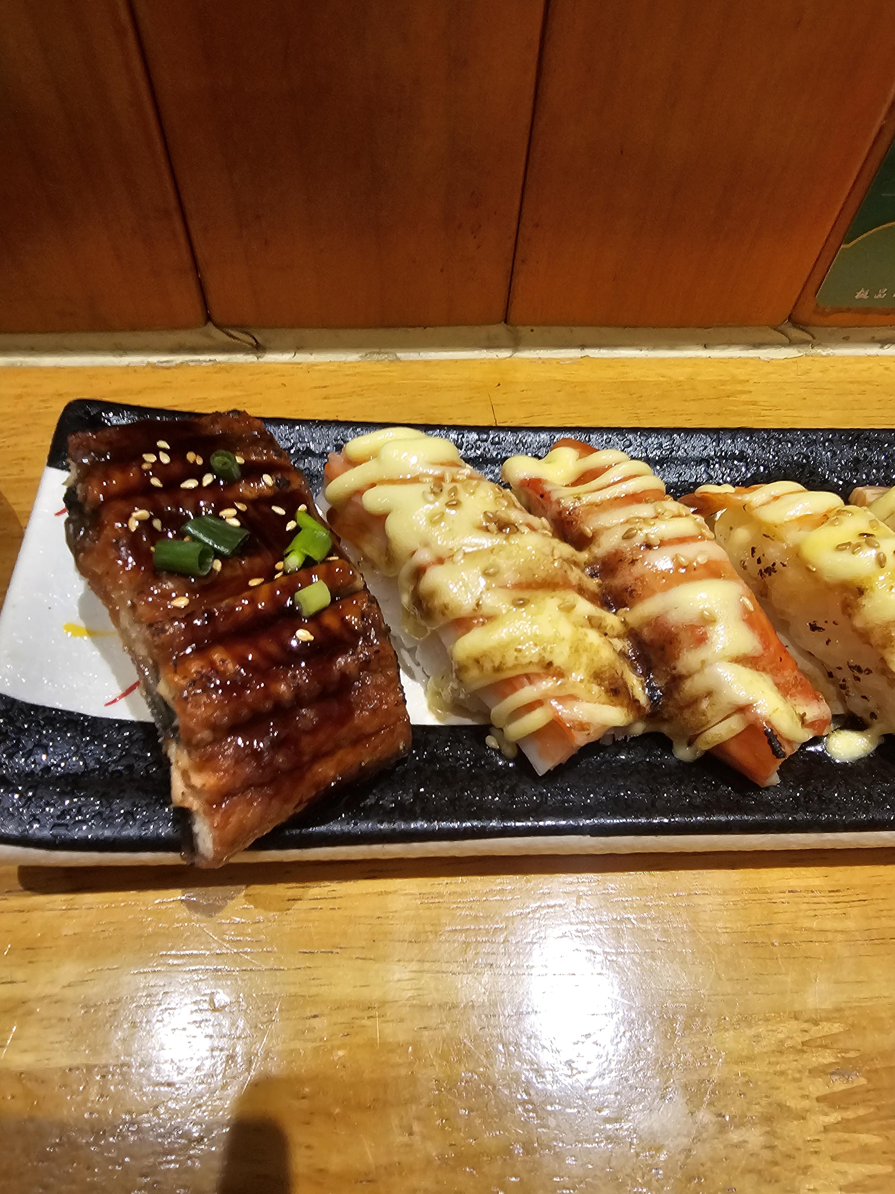 일본식당 꼬치 초밥 내돈내먹