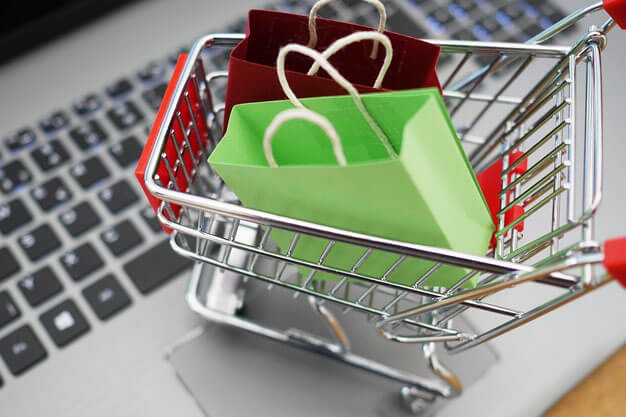 쇼핑하는 이미지