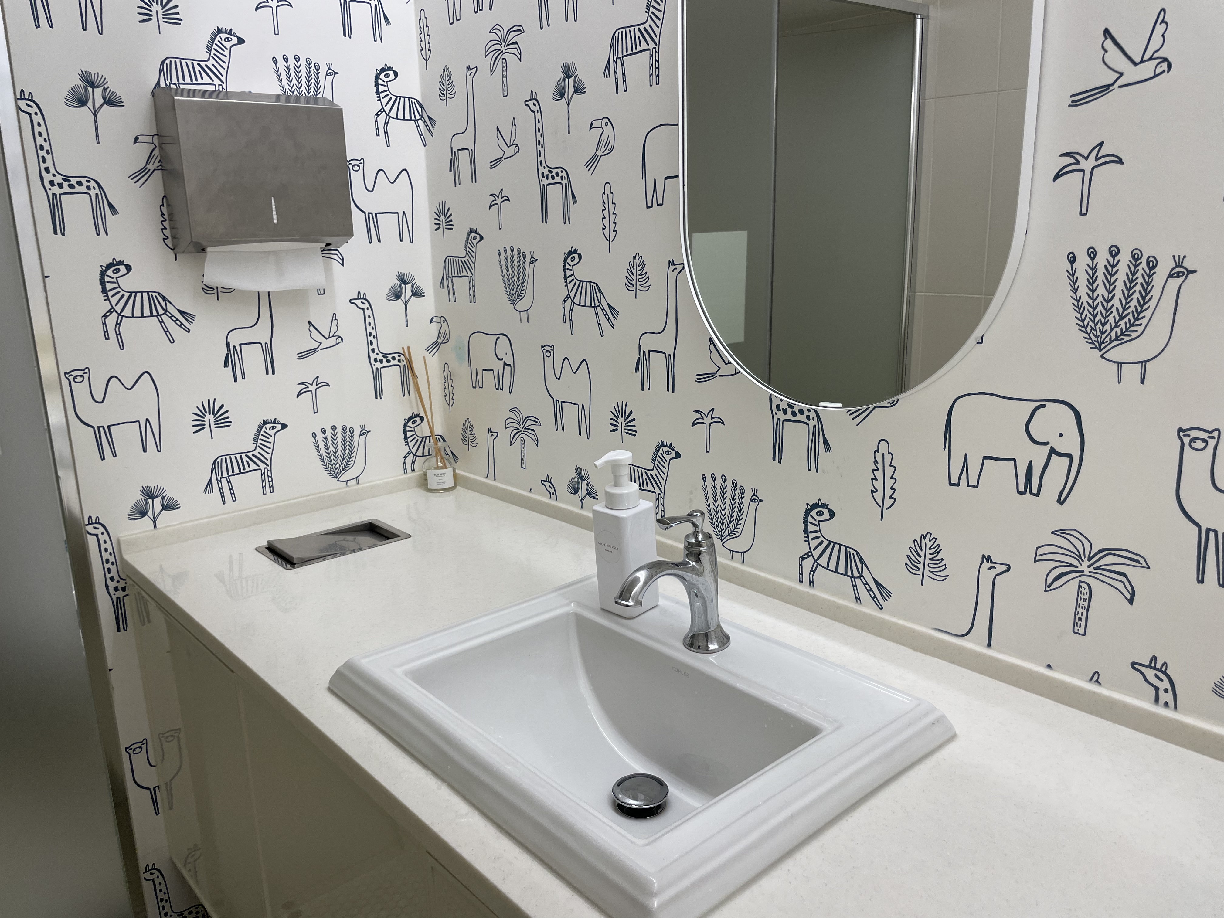 파주 공릉저수지 대형카페 모쿠슈라 프렌치카페