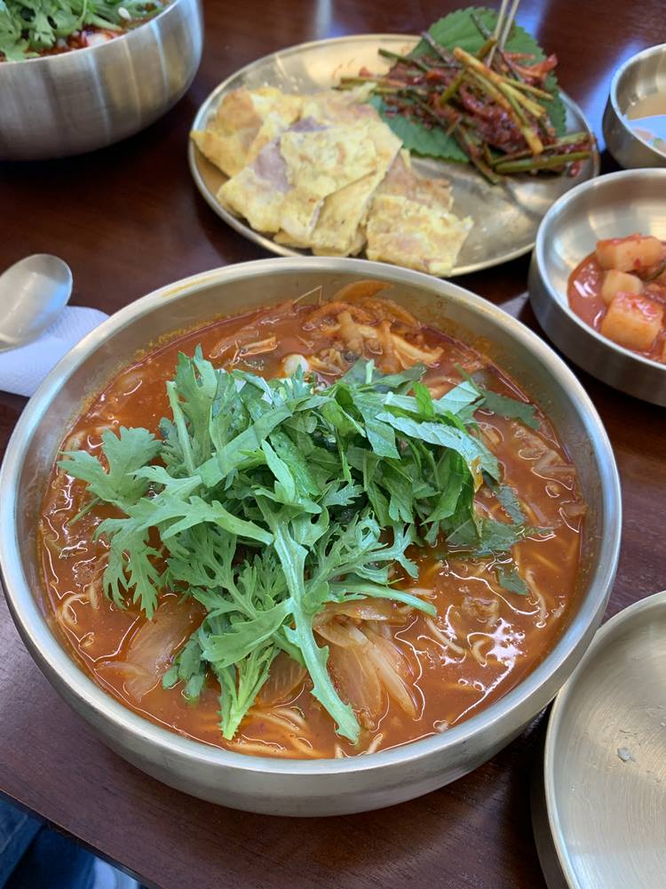 육전과 어탕국수