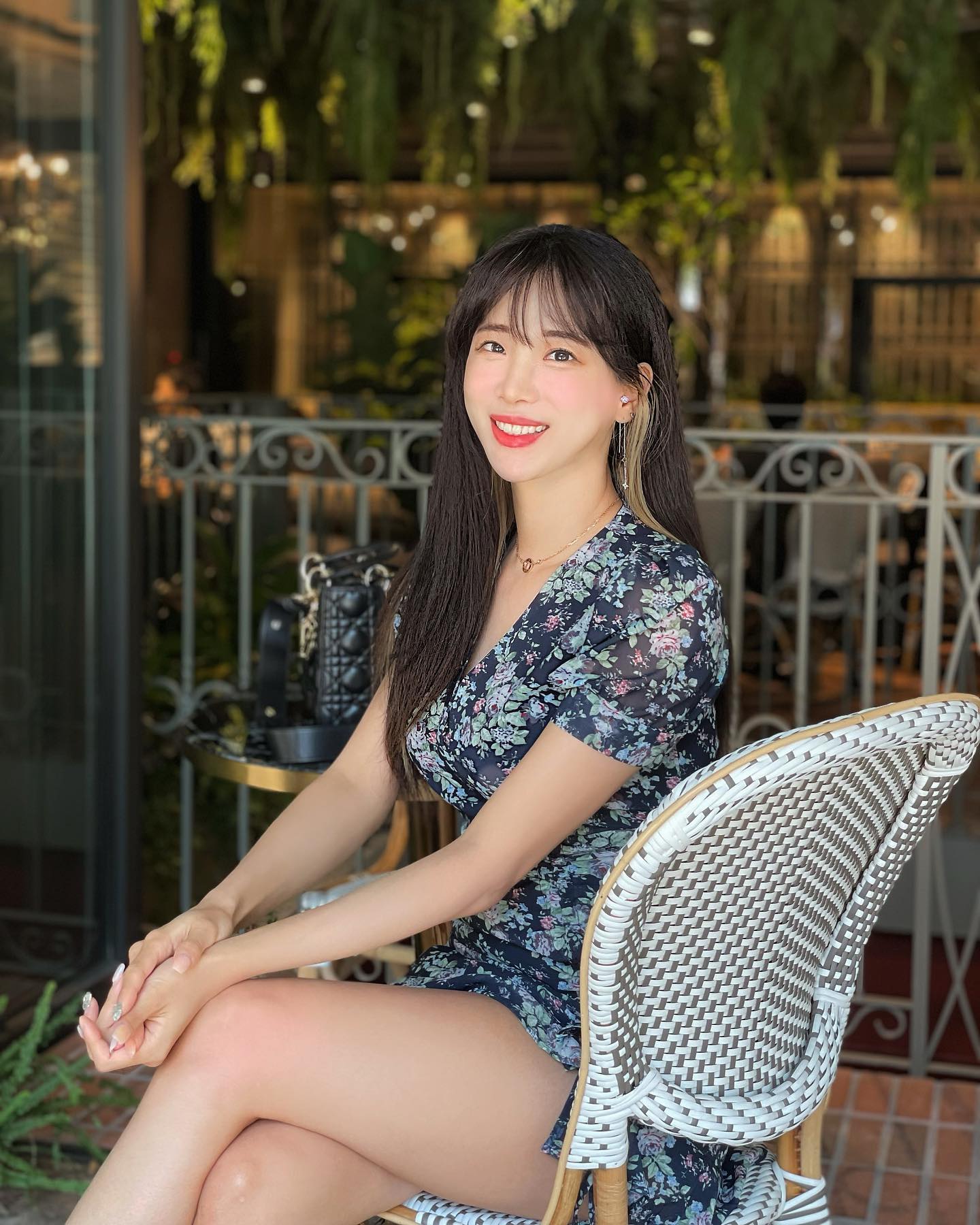 iu04
