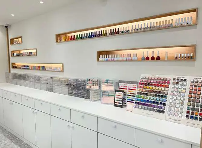 네일포시즌 레푸스 남포점