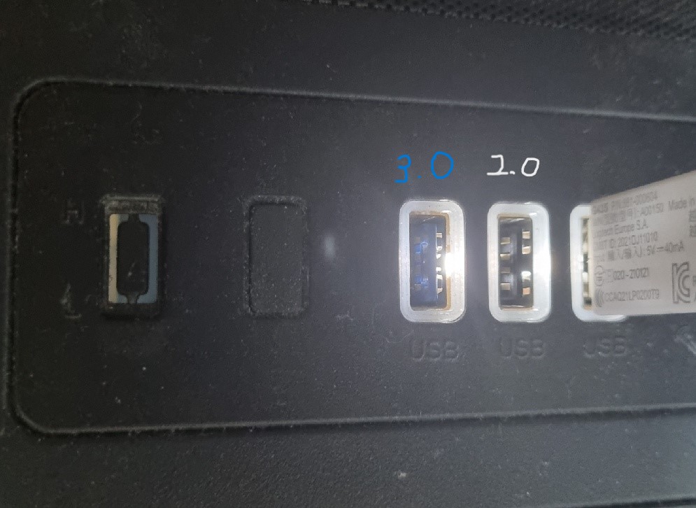 USB 3.0 포트와 2.0 포트