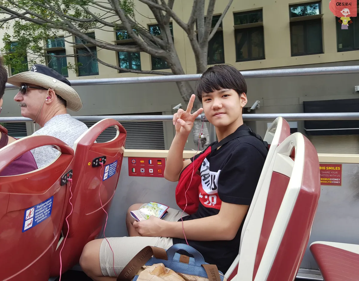 호주-시드니-빅버스-2층버스-타고-시티투어-지붕없는-2층을-택한-사람들