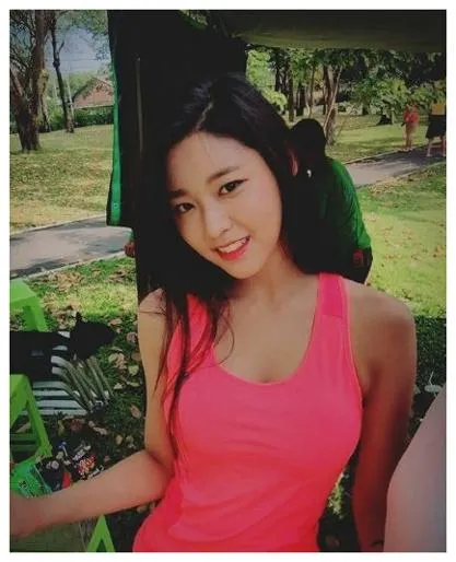 설현 비키니
