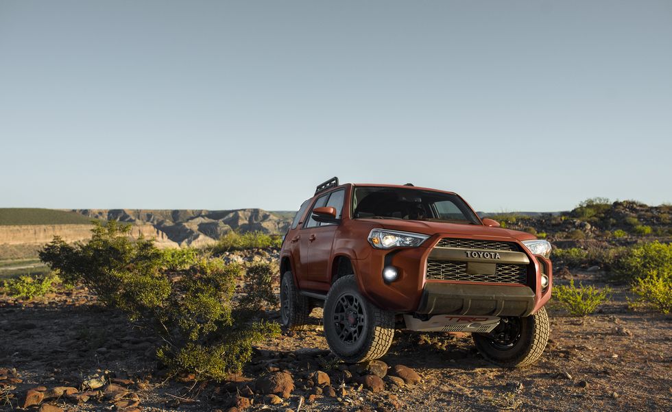 최고의 신차 바디온 프레임 SUV - 2024 토요타 4러너