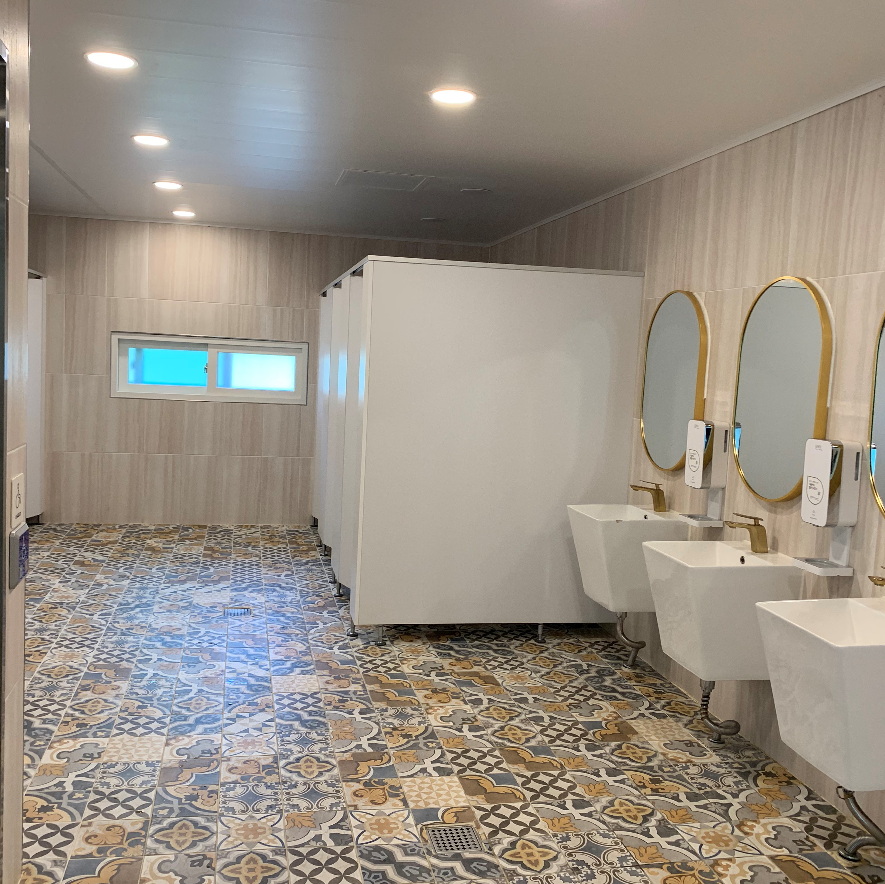 더빌리지 화장실