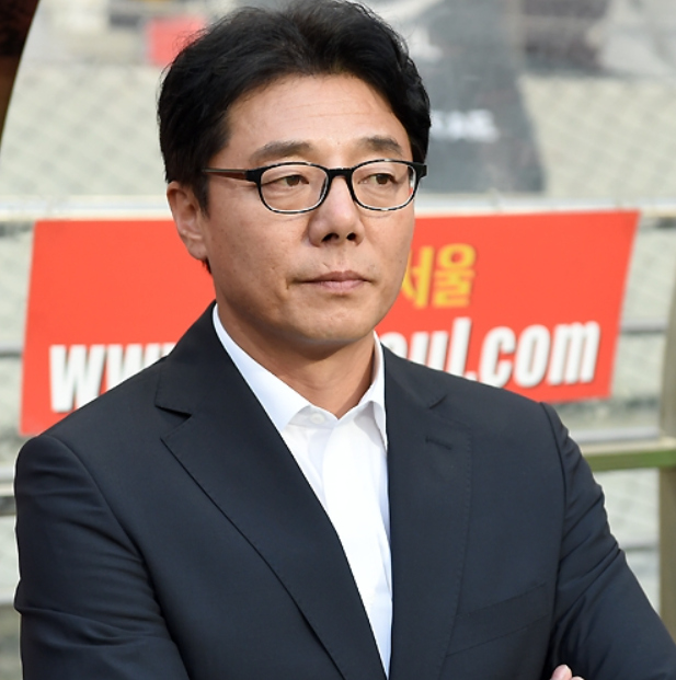 독한국 축구 임시 타령탑으로 황선홍 감독 선임