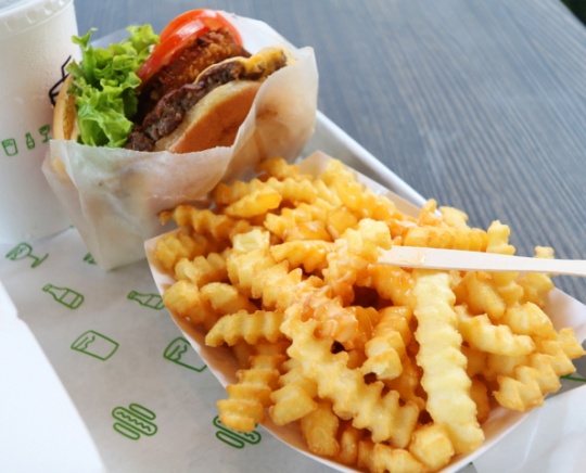 강남역 미국 수제버거 '쉐이크쉑'