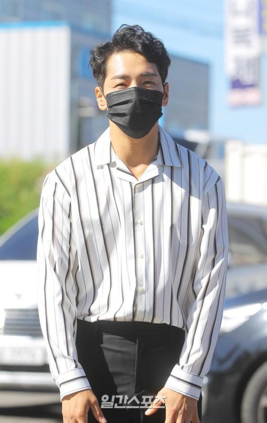 박군한영 열애