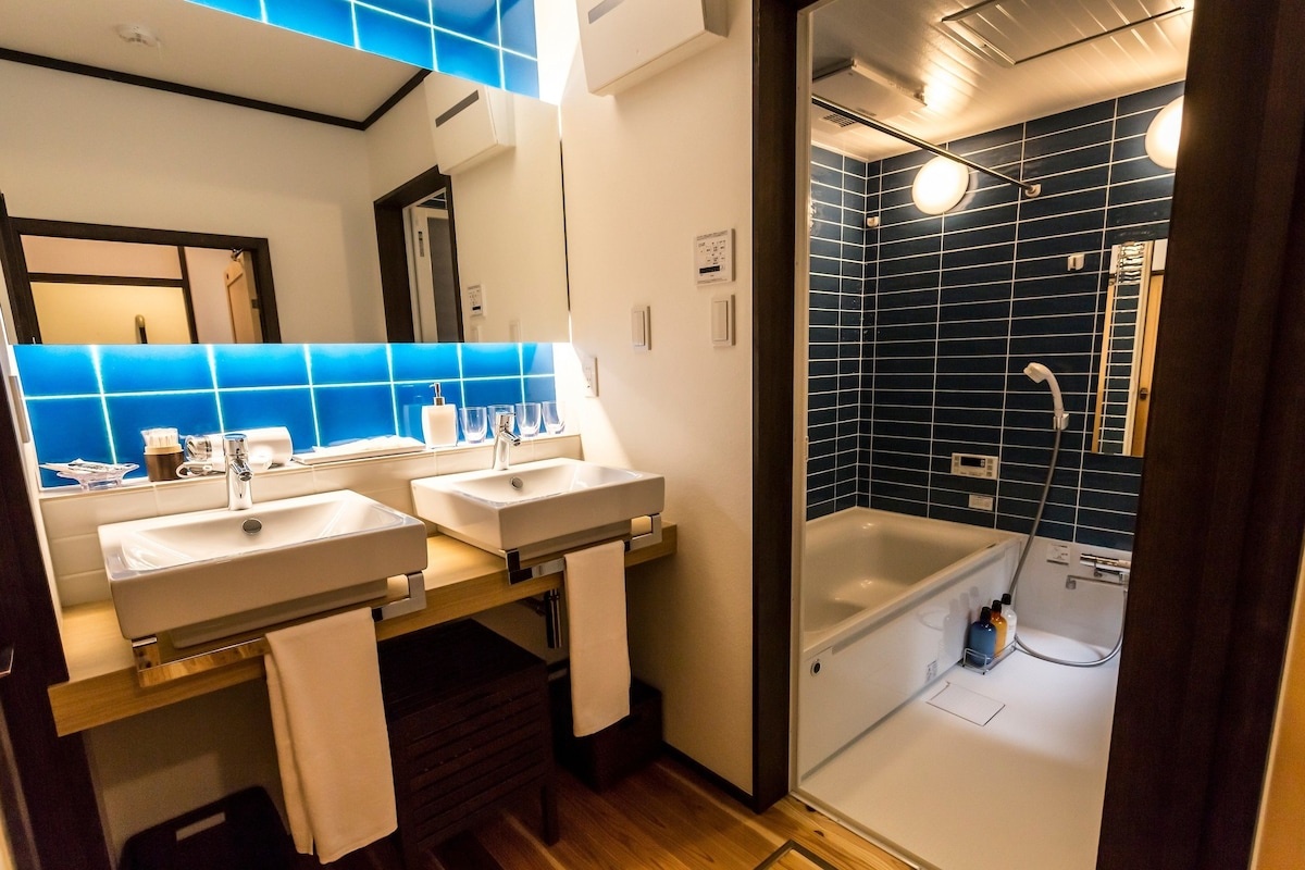 교토 가족 단위가 묵기 좋은 감성 숙소 레지 스테이 토마로카 몬가쿠초 욕실