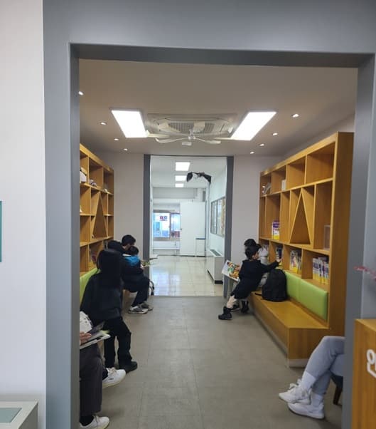 곤충생태관 휴게실