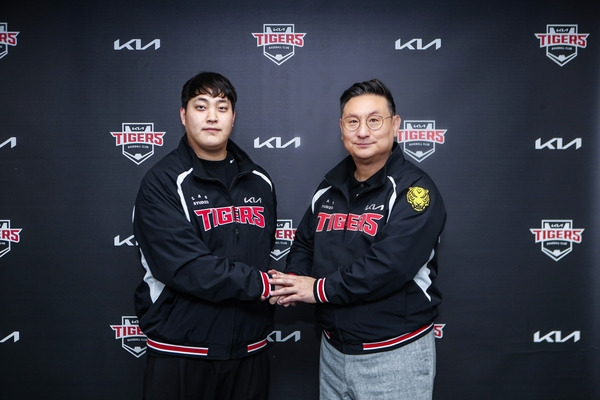 조상우 KIA 15억 FA 계약, 2년 뒤를 노린다