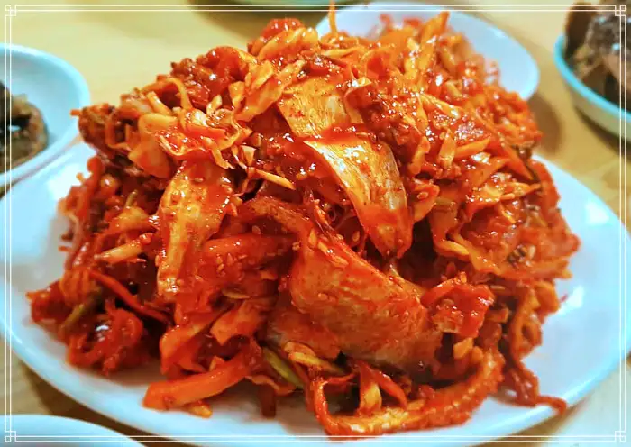 인천 연안부두 밴댕이 회무침 거리 맛집 46년 전통 노포 밴딩이무침, 밴댕이회