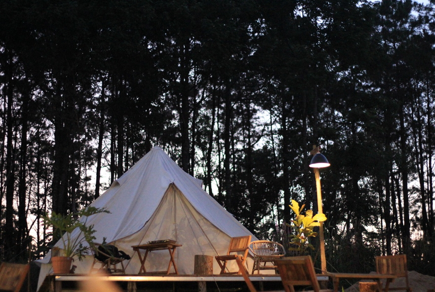 요즘 뜨는 글램핑 스팟- SNS, 감성, 분위기