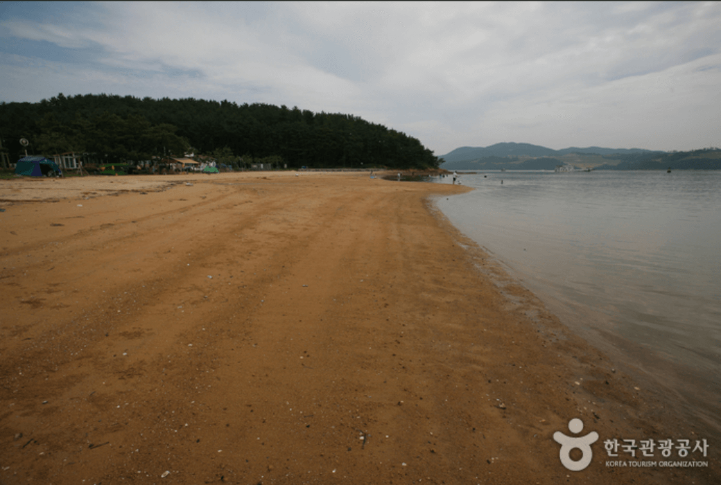 물안 해수욕장 (경남)