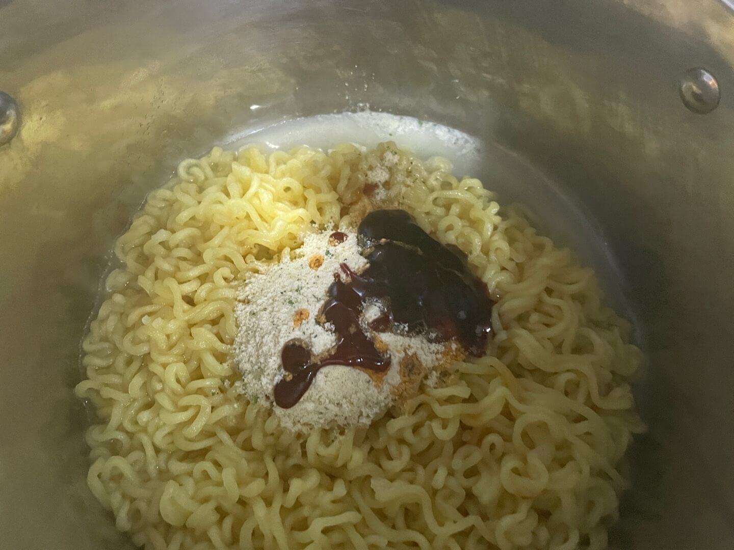 신라면툼바조리