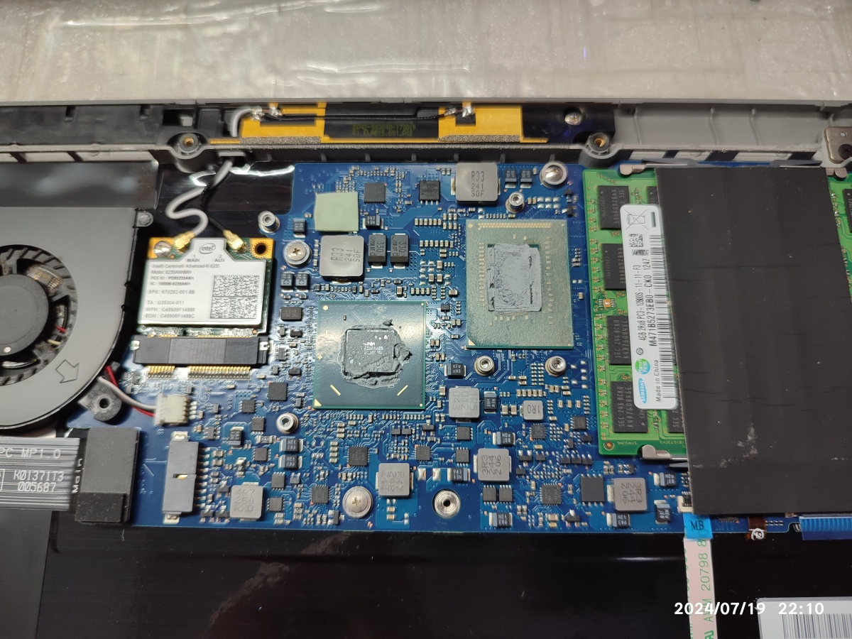 서멀 컴파운드 제거 중