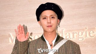 송민호 부실 복무 인정 재입대 징역 정리