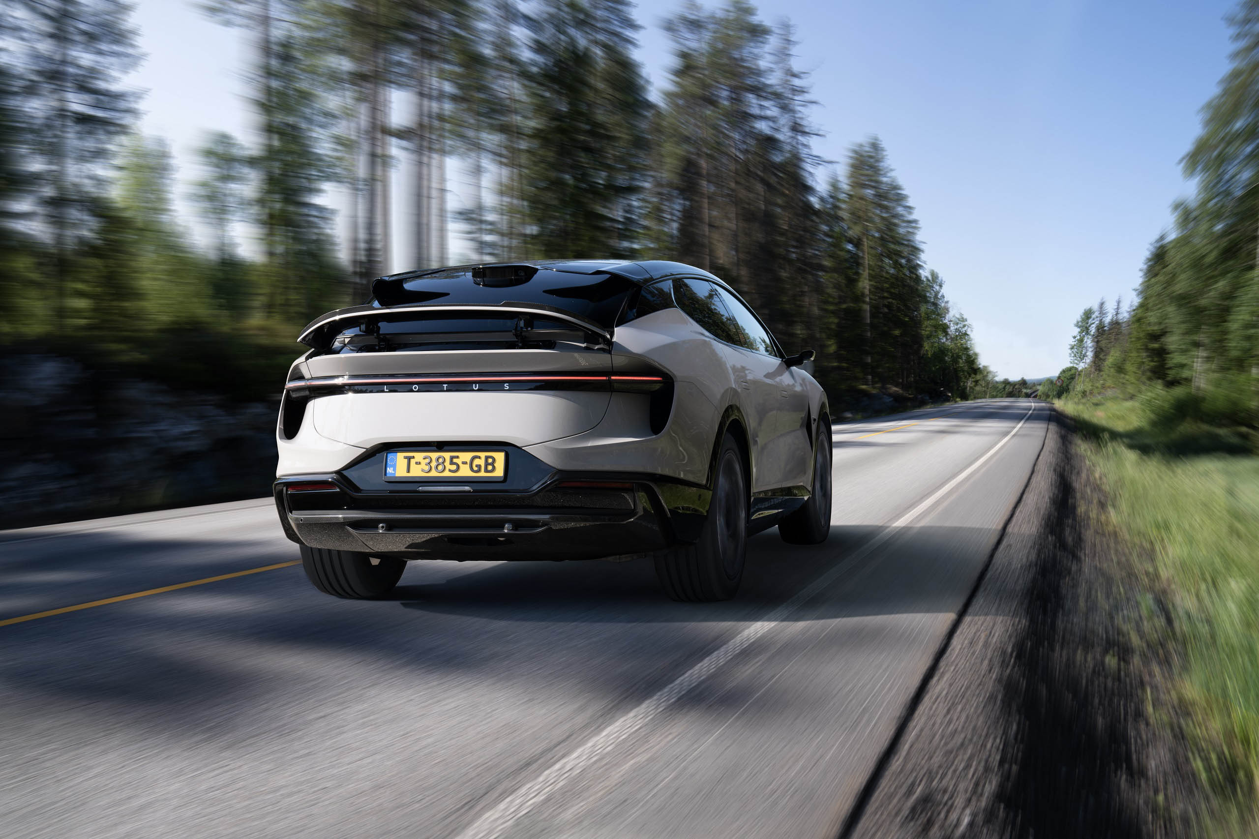 로터스 엘레트라