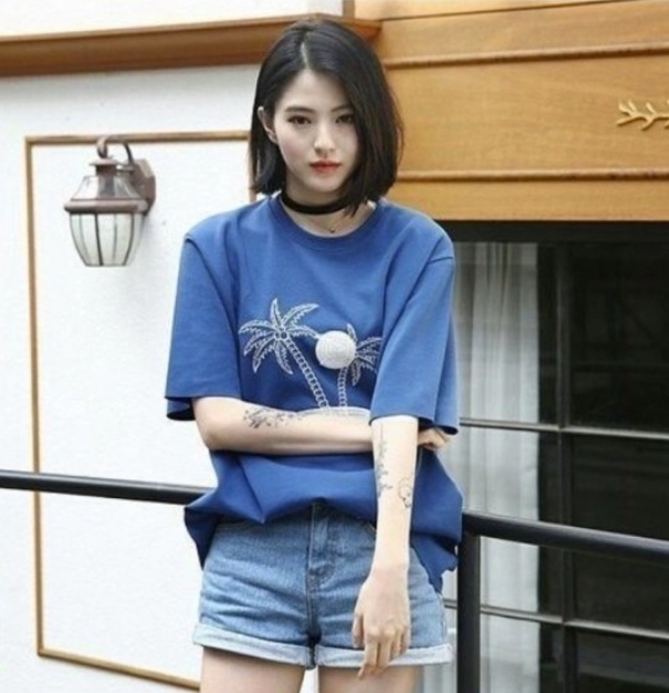 배우 한소희 타투 문신 제거 병원 시술 방법 횟수 비용 깔끔 인스타 나이 학력