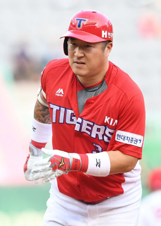 기아타이거즈 TOP 10 연봉 잘생긴 야구선수 최형우
