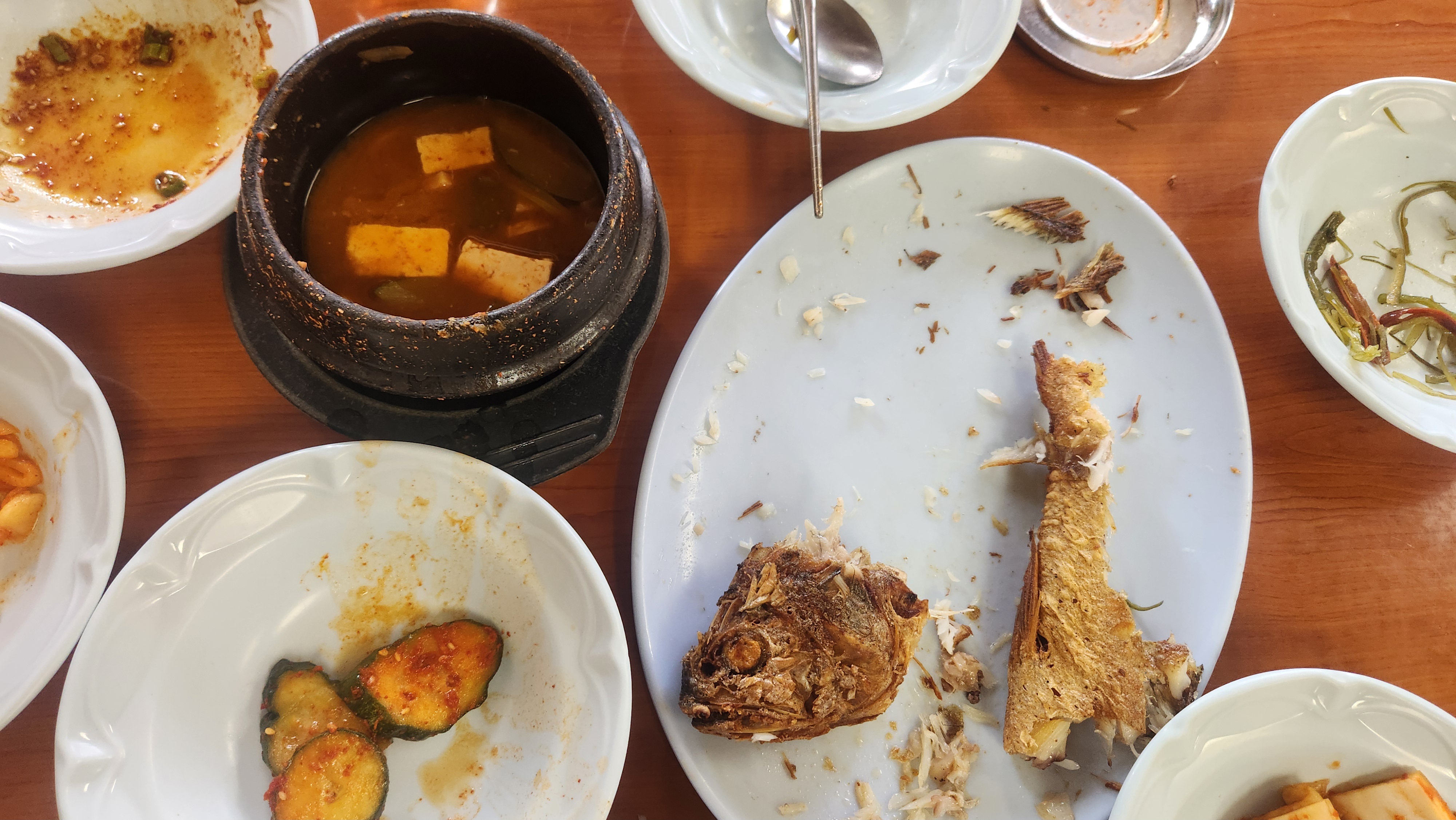 싹싹 비운 접시 ( 조기구이와 청국장) 이미지