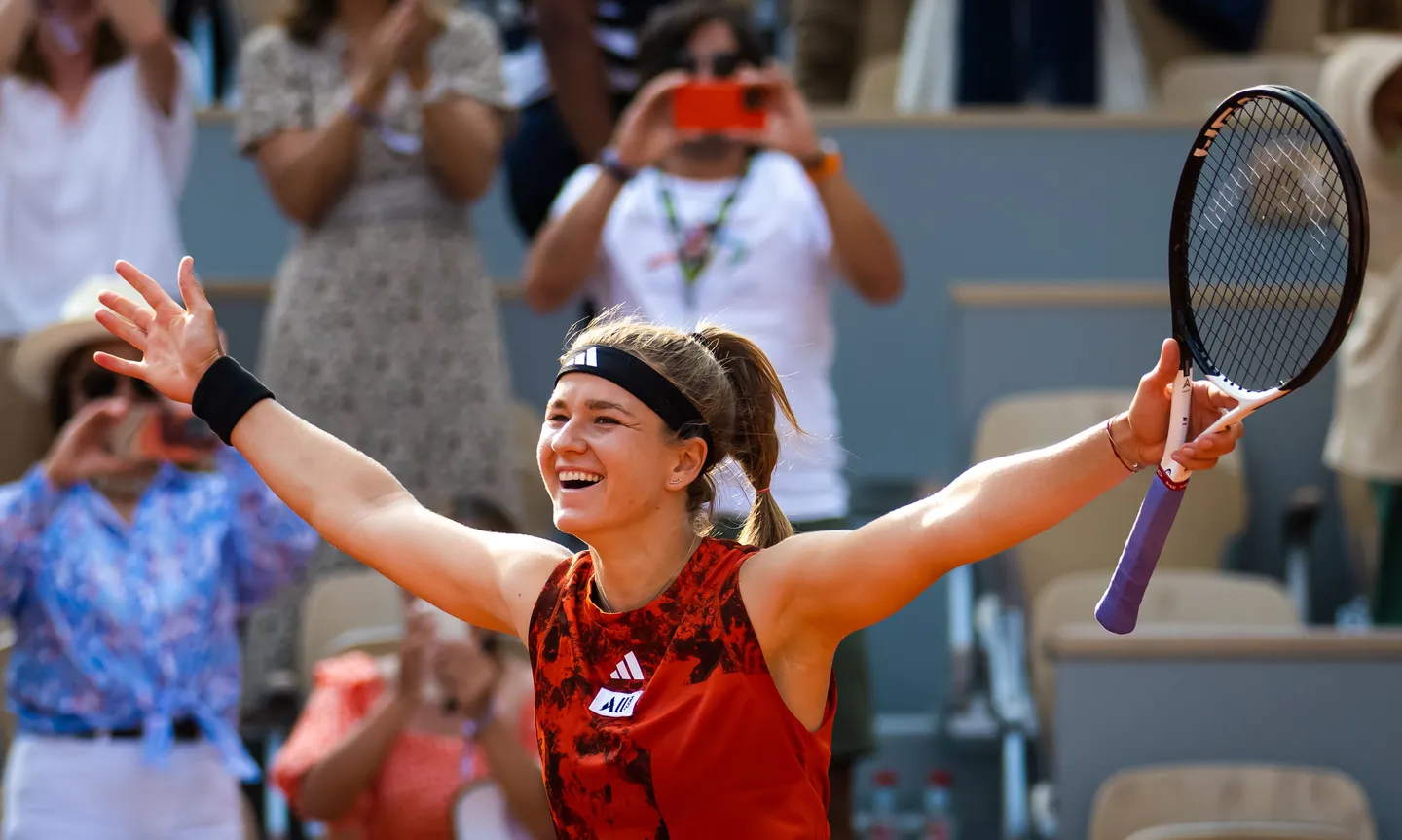 무초바 선수 사진