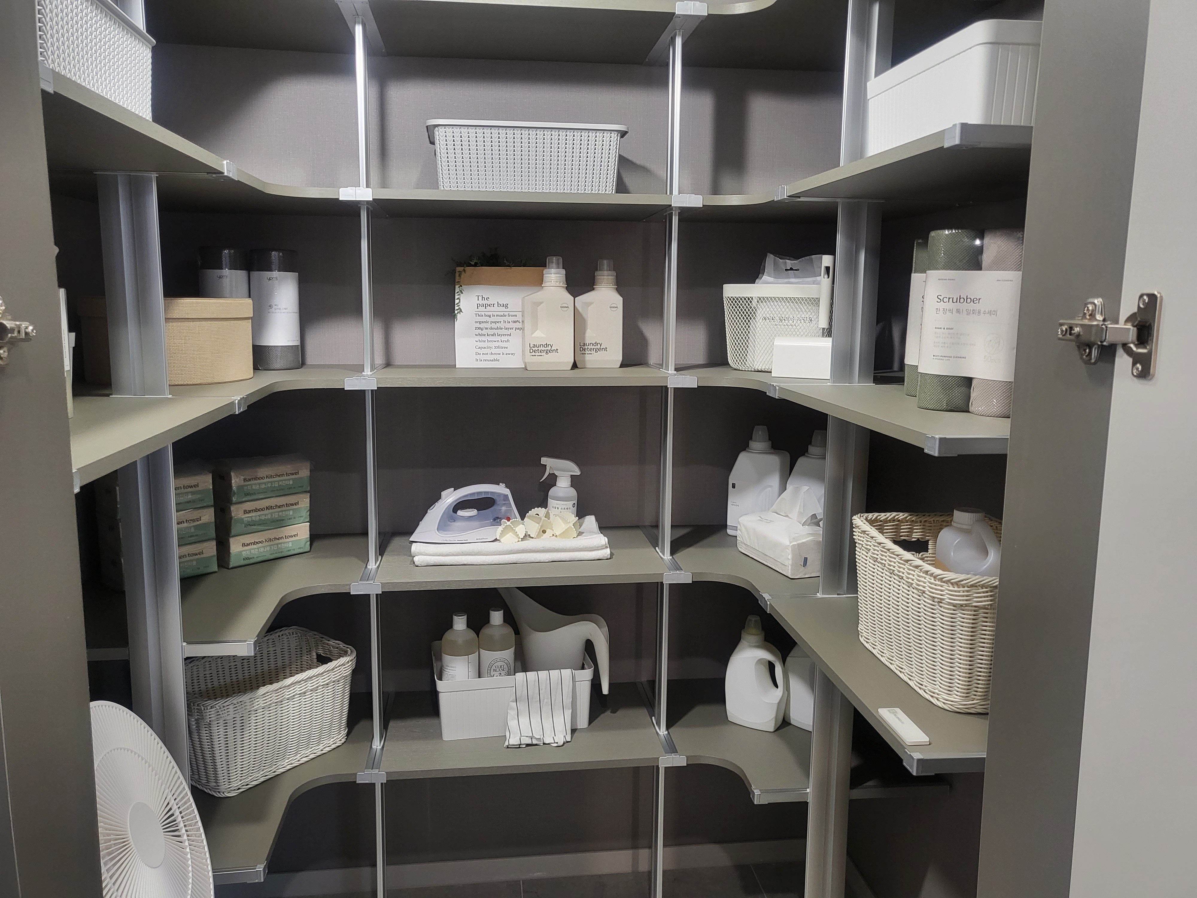 가구 선택은 다기능+수납겸용