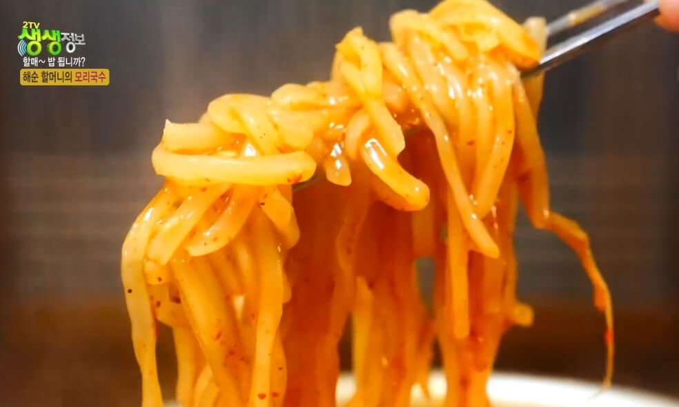 생생정보 할매 밥 됩니까? 포항 구룡포 해순 할머니의 모리국수 맛집 대천식당