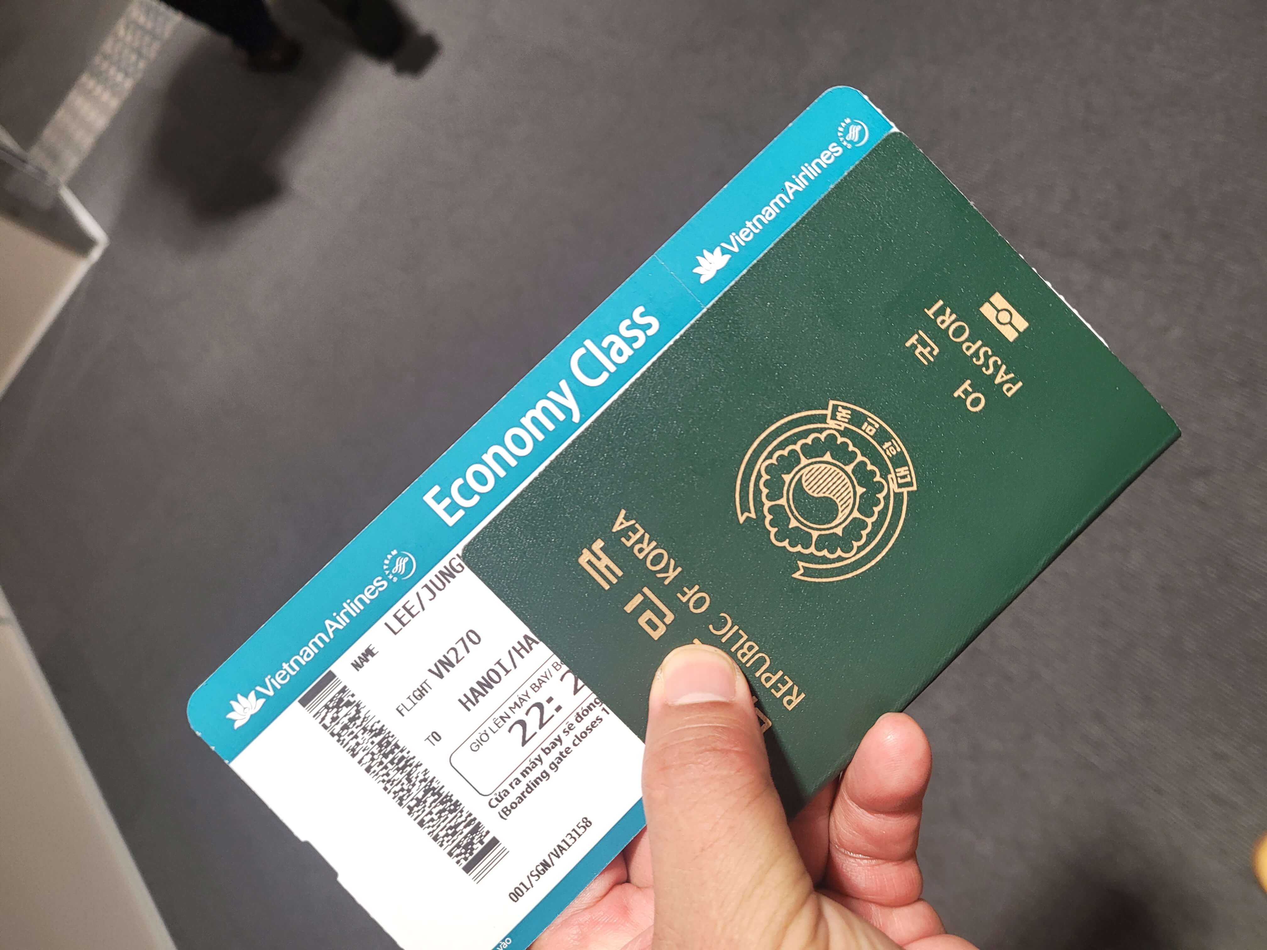 여권과 항공권 사진