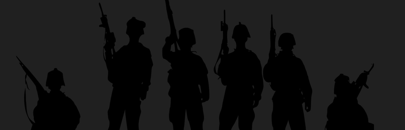 총을 들고 서있는 군인들 여러명의 그림자 사진