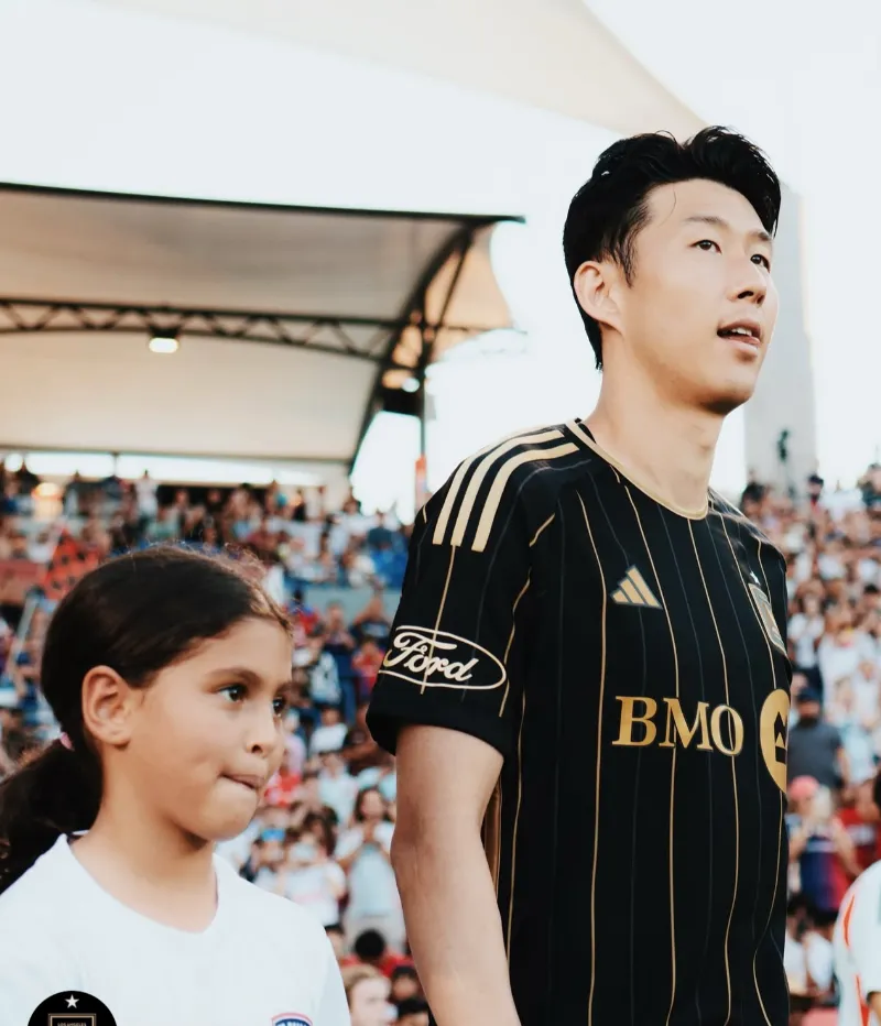 손흥민 메시, 손흥민 MLS, 손흥민 메시 비교, 손흥민 LAFC, 손흥민 홈 데뷔전, 손흥민 프리킥 골, 메시 MLS 이적, 손흥민 이적료, 돈 가버 손흥민, LAFC 손흥민 효과, MLS 시즌 패스 할인, 애플TV MLS 중계, LA 한인타운 손흥민, 손흥민 유니폼, 손흥민 메시 연봉 비교, 손흥민 메시 이적료 비교분석