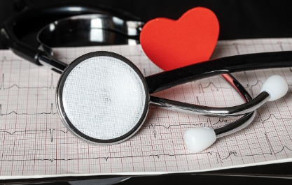 청진기-심장-모형