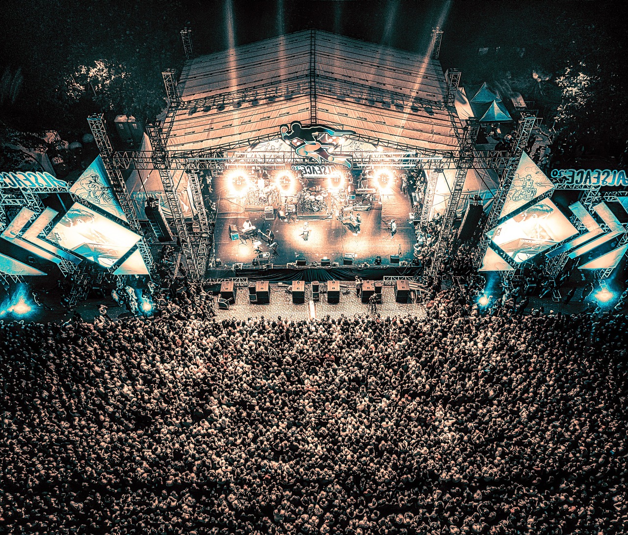 Z세대부터 MZ세대까지 사로잡은 2025년 이후가 기대되는 엔믹스 관련 사진