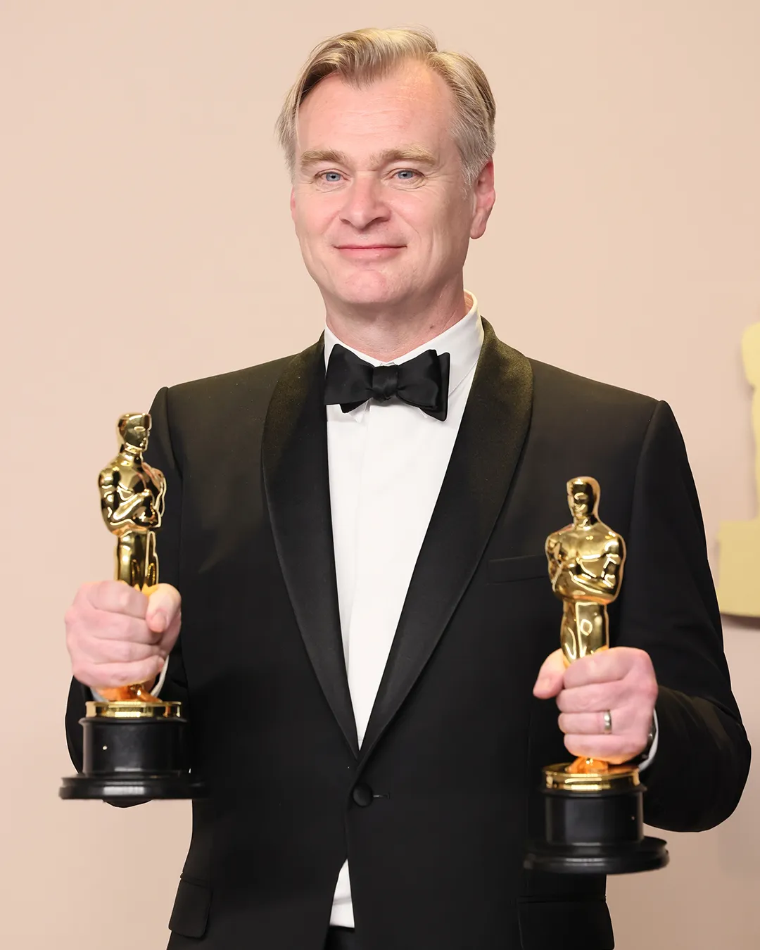 크리스토퍼 놀란 감독을 나타내는 이미지